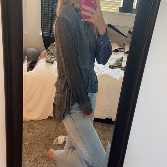 Long sleeve button down blouse - Picture 2 of 5